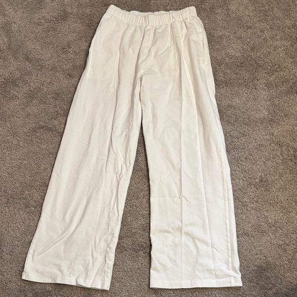 Brandy Melville Pants - Brandy White Wide-Leg Sweatpants